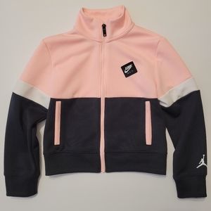 💥2/$40💥 Jordan Girl's Jumpman Colourblock Jacket size S (8-10)